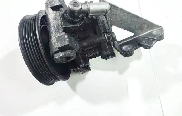 BMW 6 E63 E64 Power steering pump 32427539015
