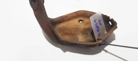 Audi 80 90 B2 Engine mounting bracket 