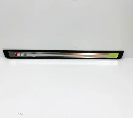 Front sill trim cover