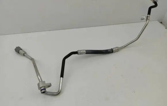 Audi A5 Air conditioning (A/C) pipe/hose 8W1816720 01092017 KW350136