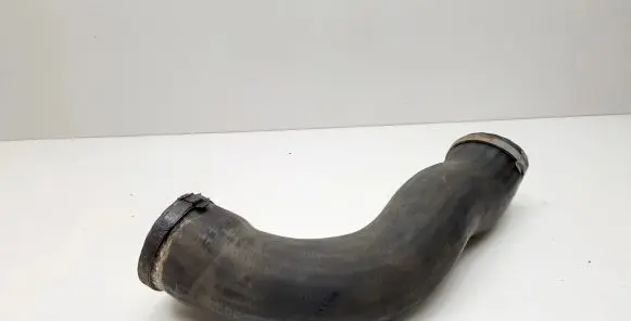 Volvo XC60 Intercooler hose/pipe 31293511