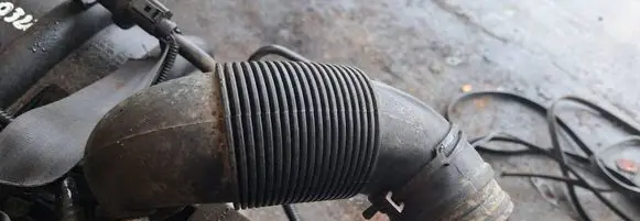 Skoda Fabia Mk2 (5J) Air intake hose/pipe 6y0129684b