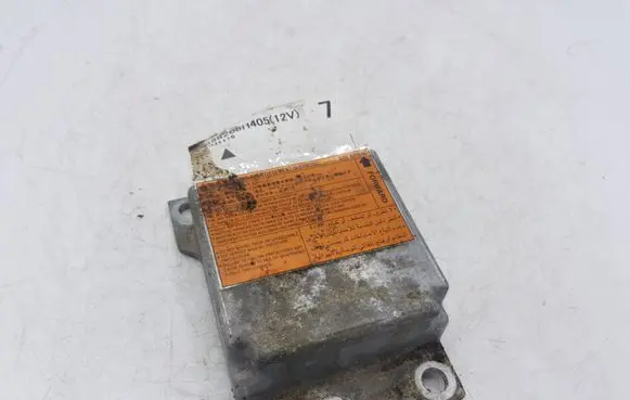 Nissan X-Trail T30 Airbag control unit/module 988208H405 031116