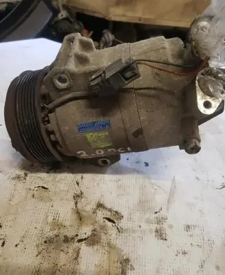 Renault Koleos I Air conditioning (A/C) compressor (pump) 92600JY02A