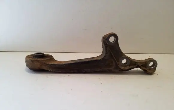 Toyota Hilux (AN120, AN130) Front differential bracket 