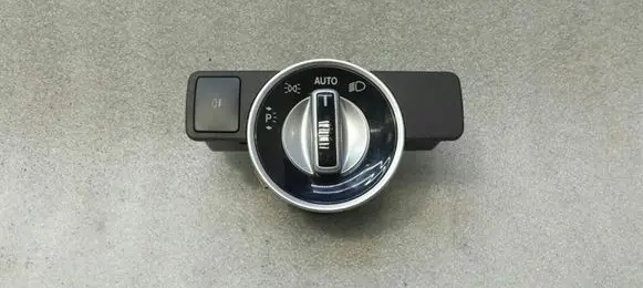 Mercedes-Benz GL X166 Light switch A2129050551