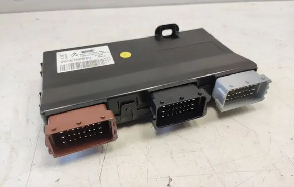 Peugeot 508 RXH Other control units/modules 9666798680 011521