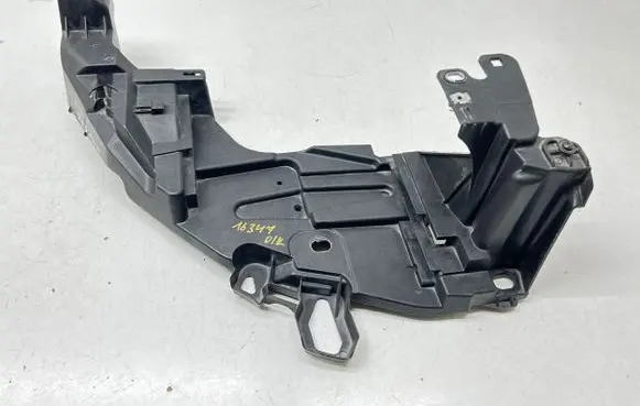 Renault Megane III Headlight/headlamp mounting bracket 622225493R