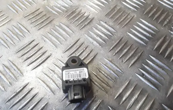 Hyundai Sonata Airbag deployment crash/impact sensor 959202F100