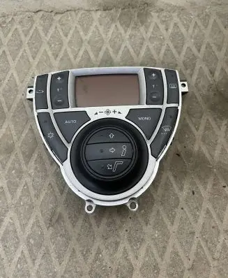 Citroen C8 Climate control unit 14007335YR A83010500 F011500051