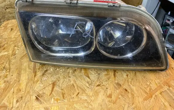 Volvo S40, V40 Headlight/headlamp 1AG24700202