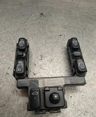 Mercedes-Benz E W210 Electric window control switch 2108213951 03750030 09750030