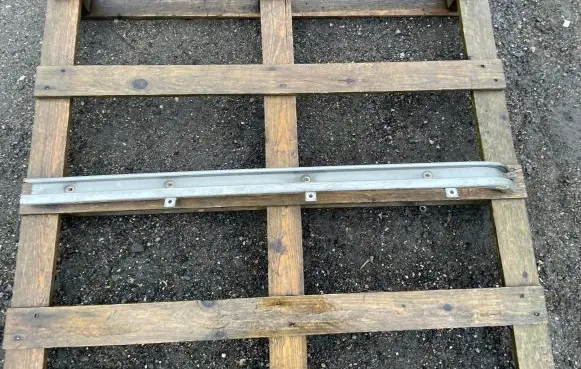 Volkswagen Transporter - Caravelle T5 Sliding door middle rail 