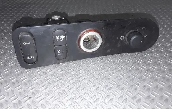 Seat Toledo III (5P) Wing mirror switch 5P0959565