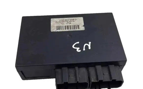 Volkswagen Golf IV Comfort/convenience module 1C0962258D