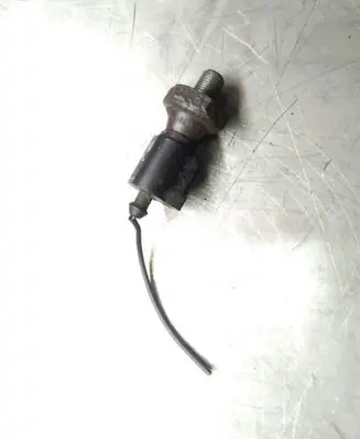 Volkswagen Transporter - Caravelle T5 Oil pressure sensor PA6GF30