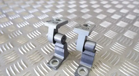 Porsche Cayenne (92A) Rear door hinge set 8K0831401A