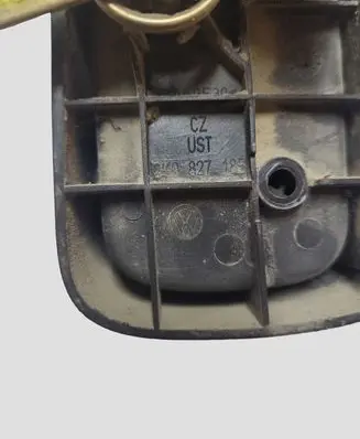 Volkswagen Caddy Rear door interior handle 2K0827185