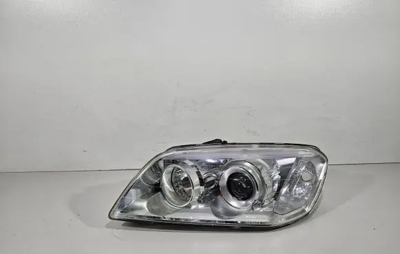 Chevrolet Captiva Headlight/headlamp 18902873323