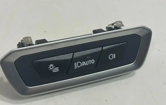 BMW X7 G07 Light switch 5A71546