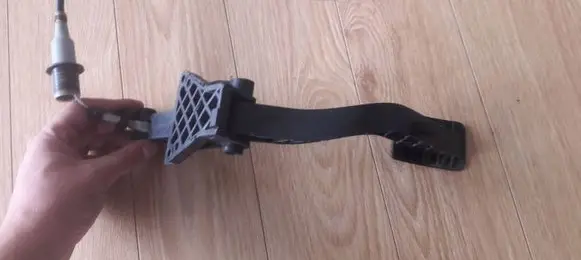 Mercedes-Benz ML W163 Accelerator throttle pedal