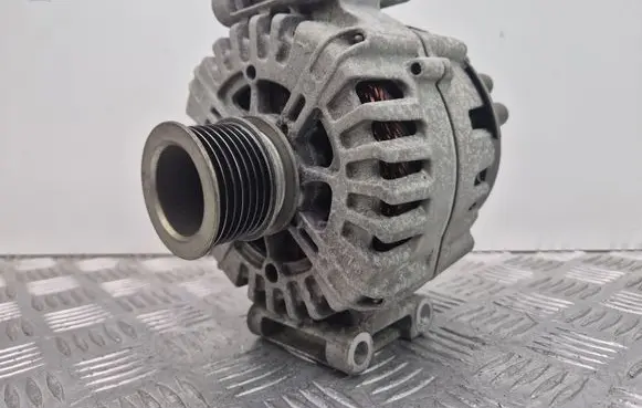 Mercedes-Benz GL X166 Generator/alternator A0009060903