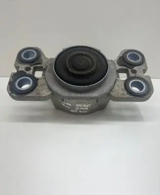 Volvo XC60 Engine mount bracket 31316875