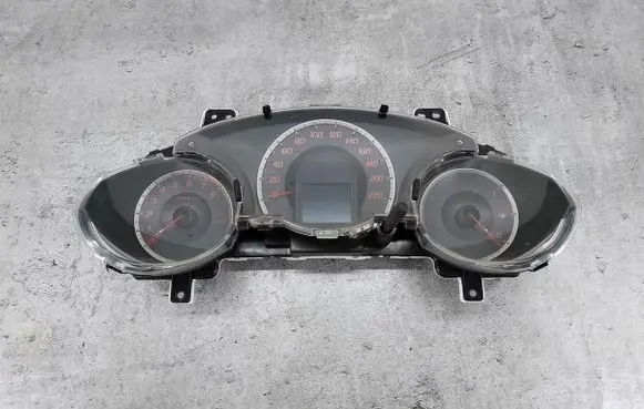 Speedometer (instrument cluster)