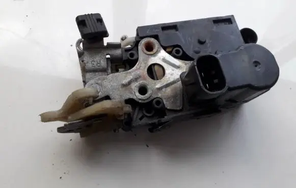 Fiat Marea Front door lock 16630254 1067