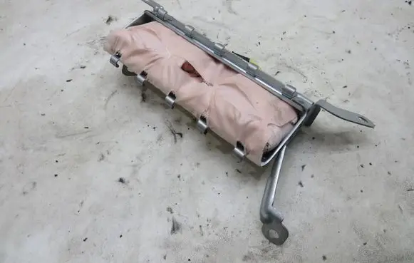 Toyota Verso Knee airbag KRIS235789