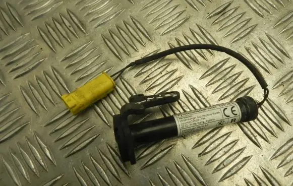 BMW 5 F10 F11 Pedestrian airbag 7263056