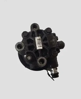 Toyota Avensis T220 Power steering pump
