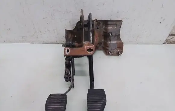 Peugeot 207 Pedal assembly 
