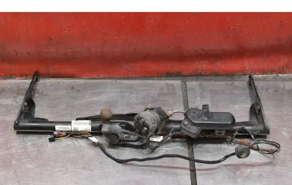 Volkswagen PASSAT CC Tow bar set 3AA803880H