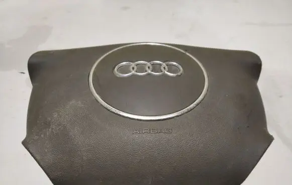 Audi A2 Steering wheel airbag 133332505