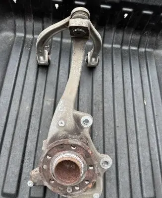 Mercedes-Benz C W205 Front wheel hub spindle knuckle 2052100