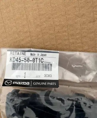 Mazda CX-5 Fender mounting bracket KD45500T1C Kd45-50-0T1C