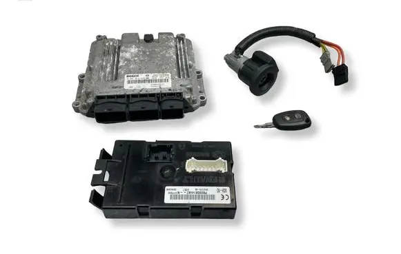 Opel Vivaro Engine ECU kit and lock set 0281014648 8200666516 8200823728