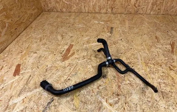 Audi A1 Engine coolant pipe/hose 2Q0122101Ch