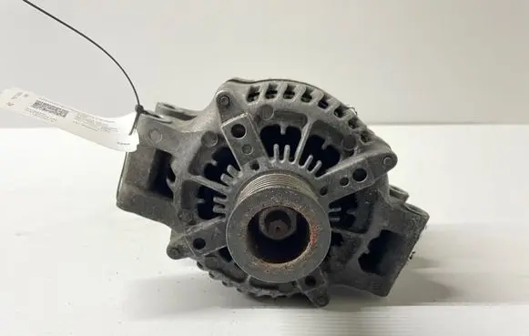 BMW 5 F10 F11 Generator/alternator 7591529 14V210A 1047106070