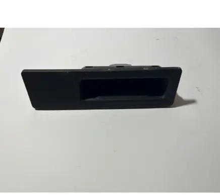 BMW 4 F36 Gran coupe Tailgate opening switch 7463161