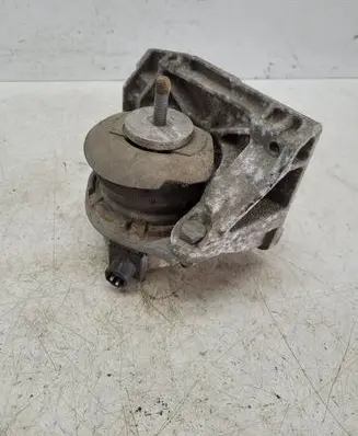 Audi A6 S6 C4 4A Engine mount bracket 4A0199469D