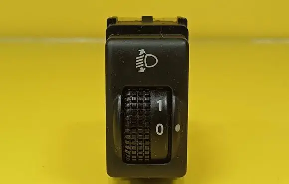 Nissan Micra Headlight level height control switch
