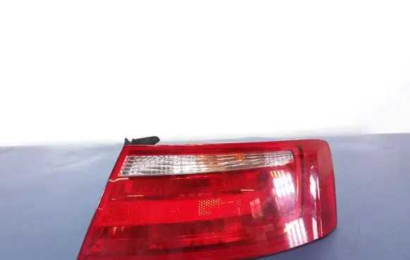 Audi A5 8T 8F Rear/tail lights 8T0945096