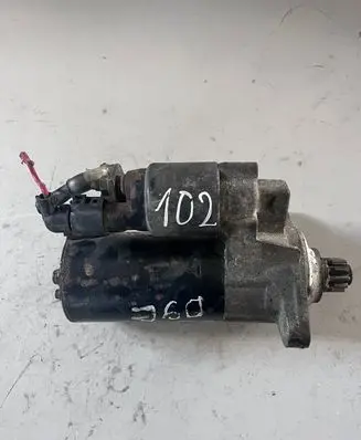 Volkswagen Golf V Starter motor 0001123012