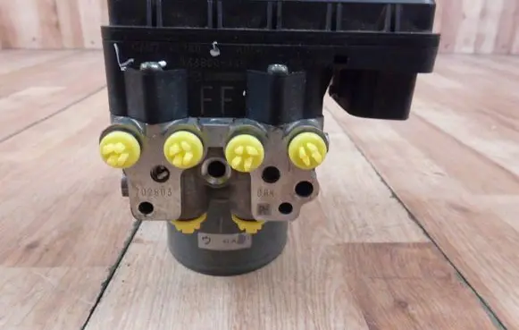 Mazda 6 ABS Pump GAM7437A0 1338004451