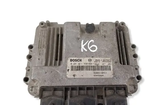 Renault Scenic I Engine control unit/module 8200310863 8200349846 0281011390