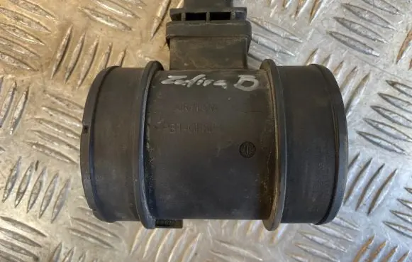 Opel Zafira B Mass air flow meter 55561301 23420728 0281002832