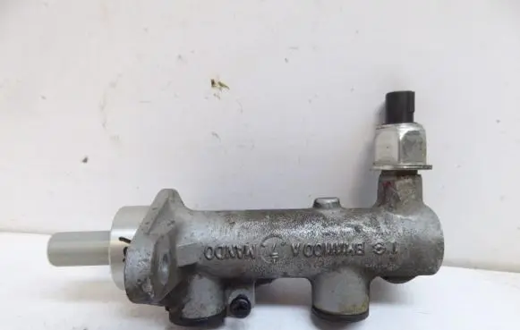Hyundai Tucson JM Other brake parts 
