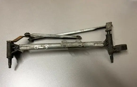Opel Corsa D Front wiper linkage 